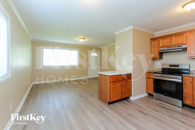 Foto del edificio - 702 Delbrook Dr
