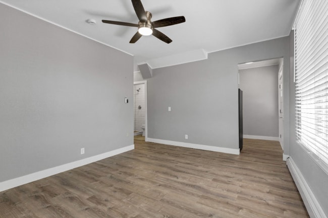 Building Photo - 1427 9th Ave