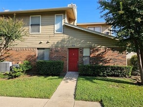 Building Photo - 2240 Tarpley Rd