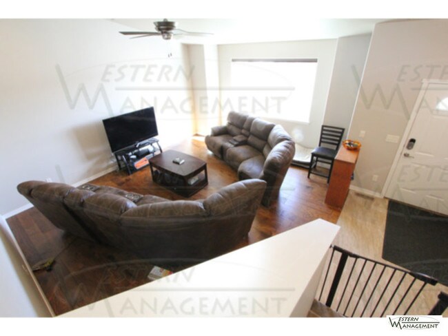 Building Photo - 846 Siesta Ave