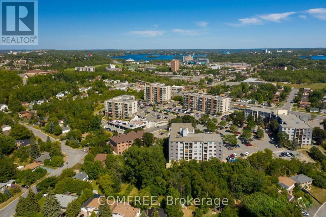Primary Photo - 1310-1310 Nesbitt Dr
