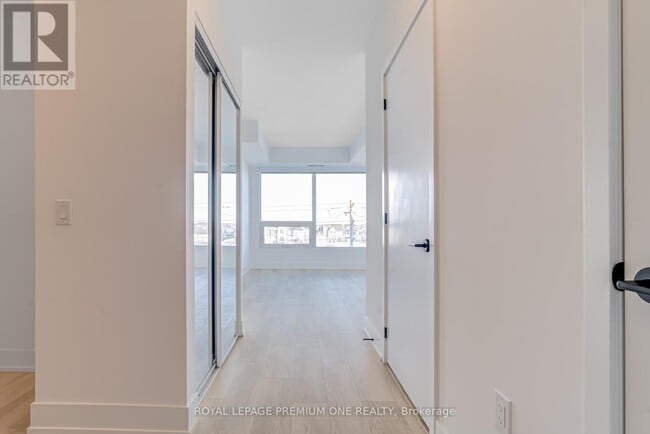 Building Photo - 2450 Old Bronte Rd