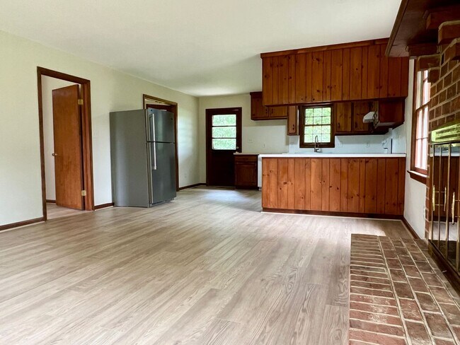 Foto del edificio - 3bdr 2bth home in the heart of Poquoson
