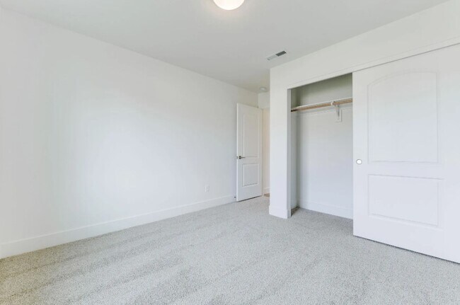 Foto del edificio - 95 E 22nd Ave