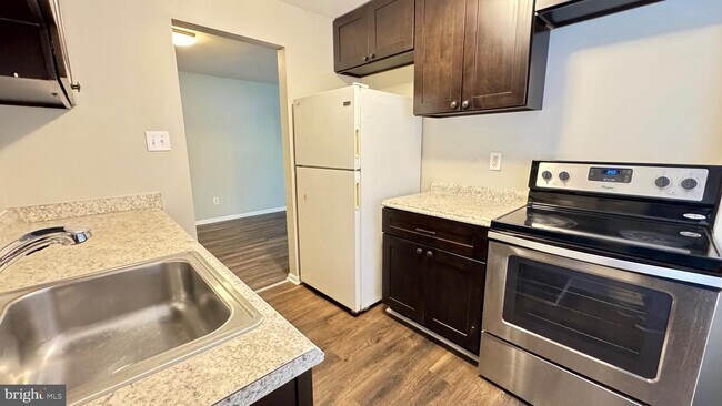 Building Photo - 4258 Buckman Rd