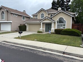 Building Photo - 3025 Staples Ranch Dr