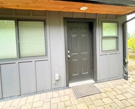 Building Photo - 1511 SW Dolph Ct
