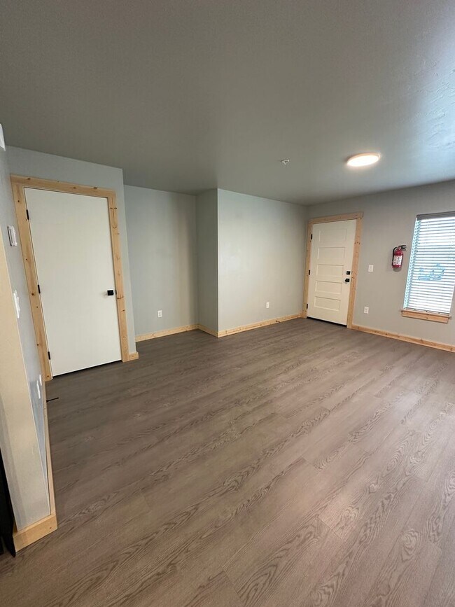 Foto del edificio - 2 Bed, 1 Bath at Teton River Flats! $200 OFF FIRST MONTH'S RENT!!!