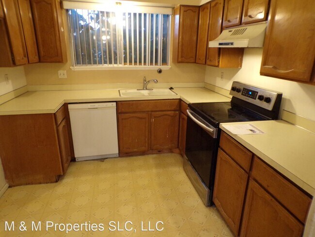 Building Photo - 3 br, 1.5 bath House - 7373 W Copperview Dr