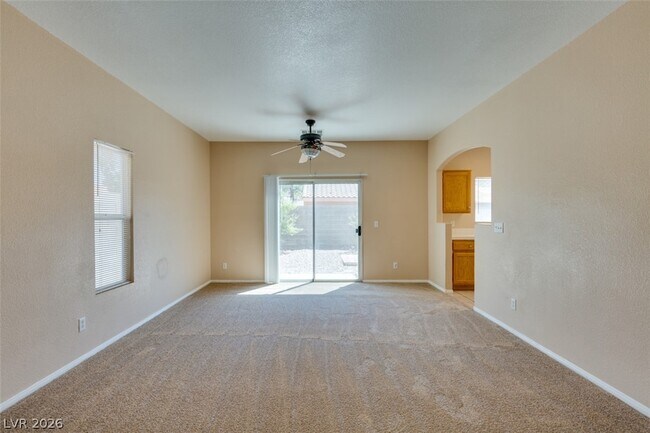 Building Photo - 1401 Sycamore Spring Ct