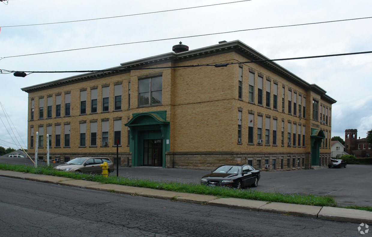 Building Photo - The Prospect School