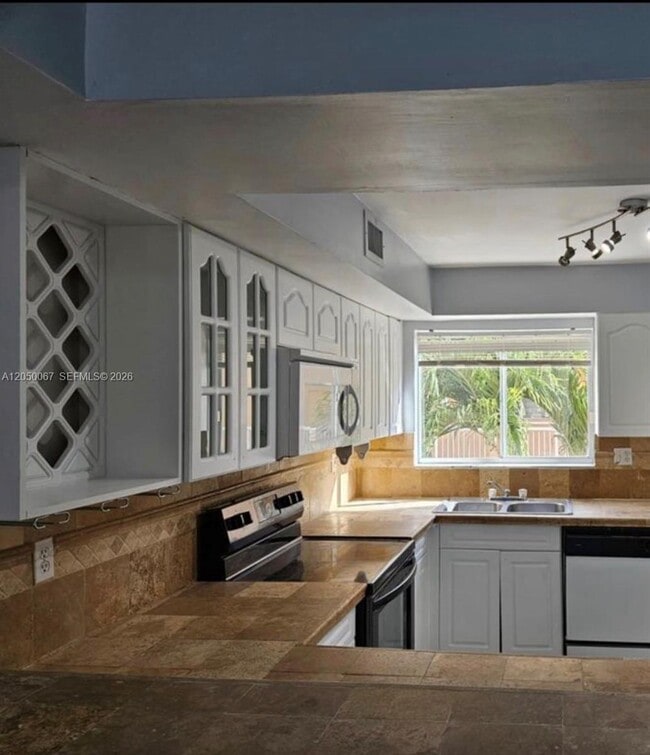 Foto del edificio - 14909 SW 80th St