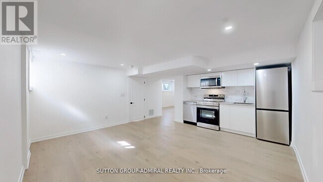 Photo du bâtiment - 118 Clifton Ave