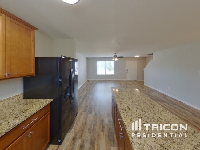 Foto del edificio - 3106 Dizzy Dean Dr