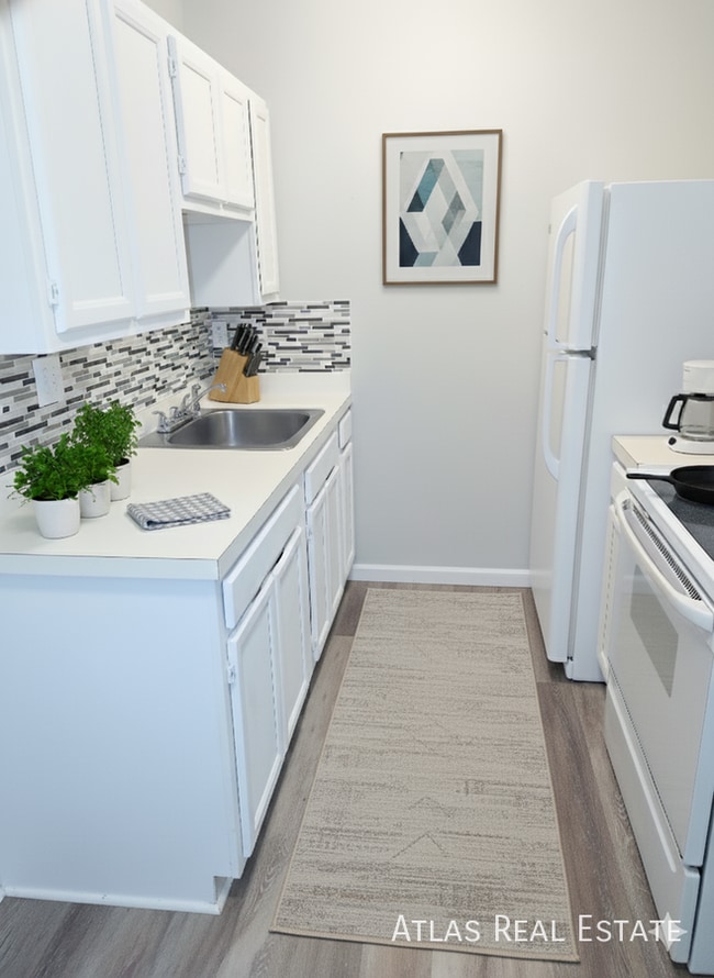 Photo - 960 W Moreno Ave Apartment