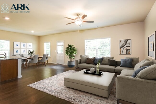 Building Photo - 150 Innis Brk Cir