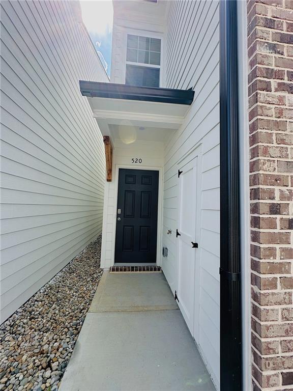 Foto del edificio - 520 Hayes Ln