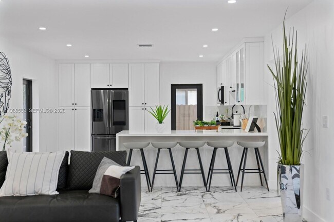 Foto del edificio - 1730 NE 137th Terrace