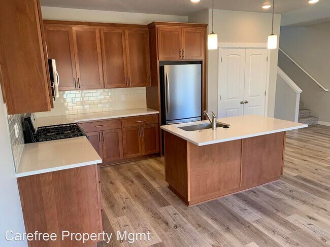 Foto del edificio - 3 br, 2.5 bath House - 201 East Barbaras Way