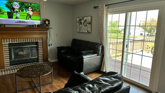 Building Photo - 8246 Winters Ln
