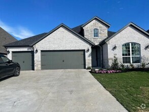 Building Photo - 2099 Roquette Dr