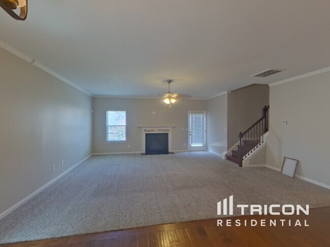 Foto del edificio - 7587 Crawford Ct