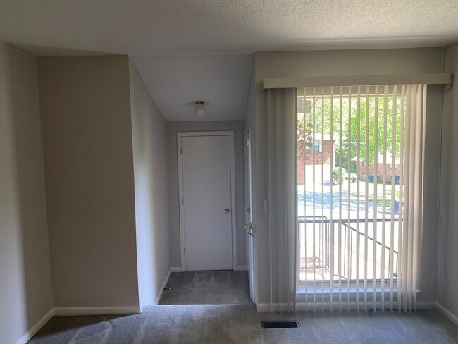Foto del edificio - 3416-3418 Gail Dr