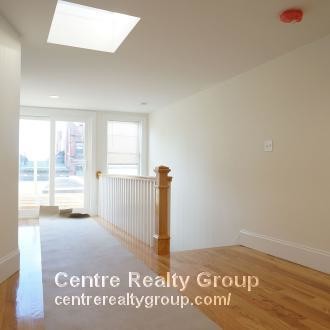 Building Photo - 499 Beacon St