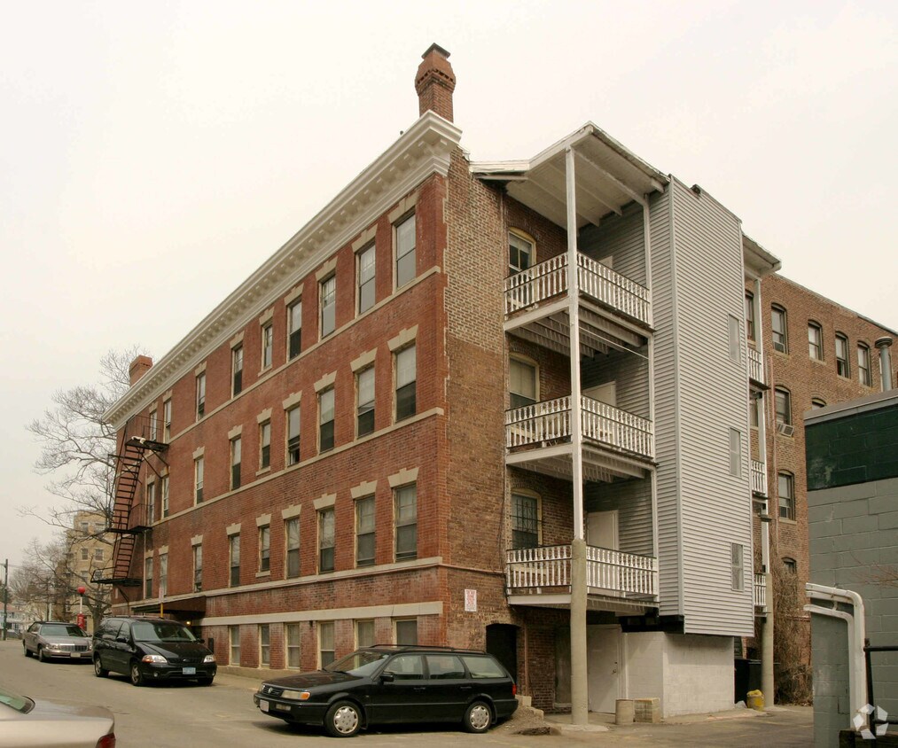 Foto del edificio - 1322 Commonwealth Ave