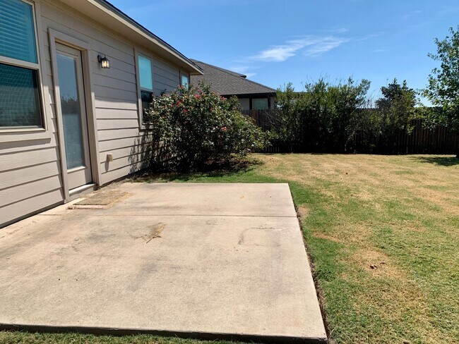 Foto del edificio - 17208 Bridgefarmer Blvd