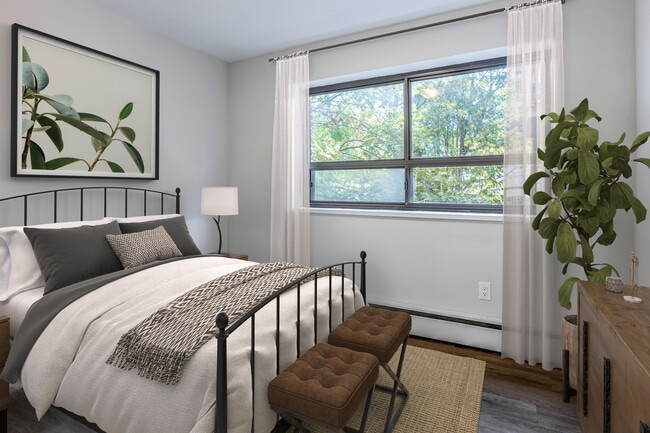 Building Photo - 233 Mohawk Road East