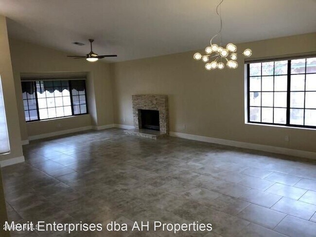 Foto del edificio - 3 br, 2 bath House - 7074 S JENTILLY LANE