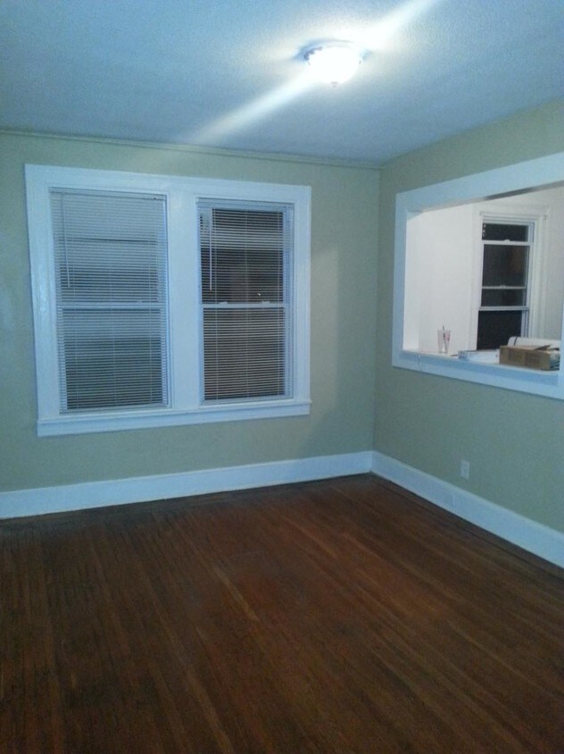 Foto principal - 3401 Fairview Ave
