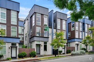 Building Photo - 704 McGraw St