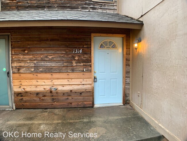 Building Photo - 3 br, 1.5 bath House - 1314 Pennington Avenue