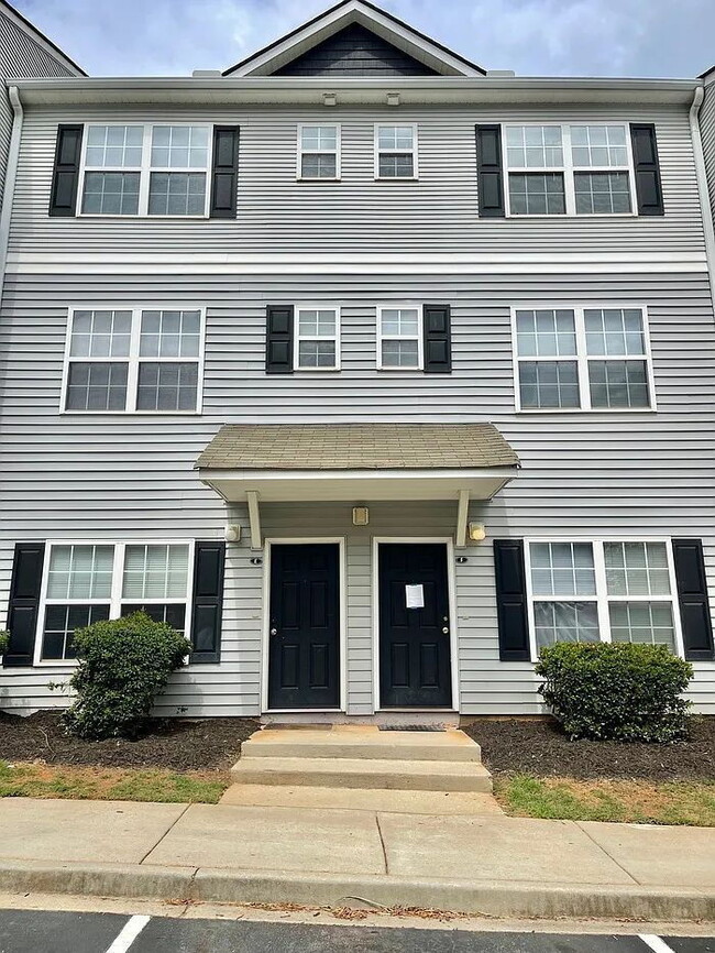 Photo - 128 University Village Dr Townhome