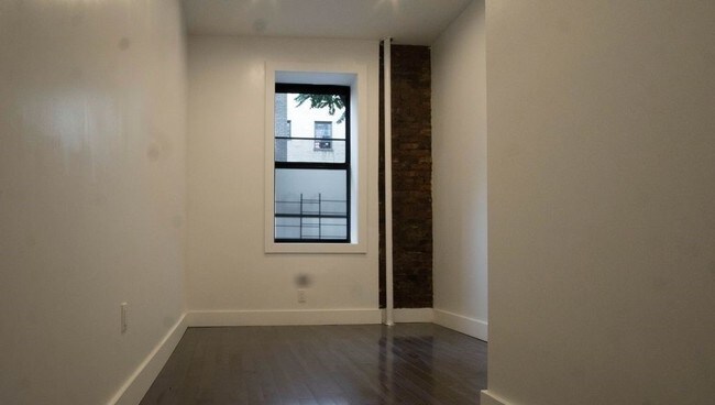 Foto del edificio - 543 E 21st St