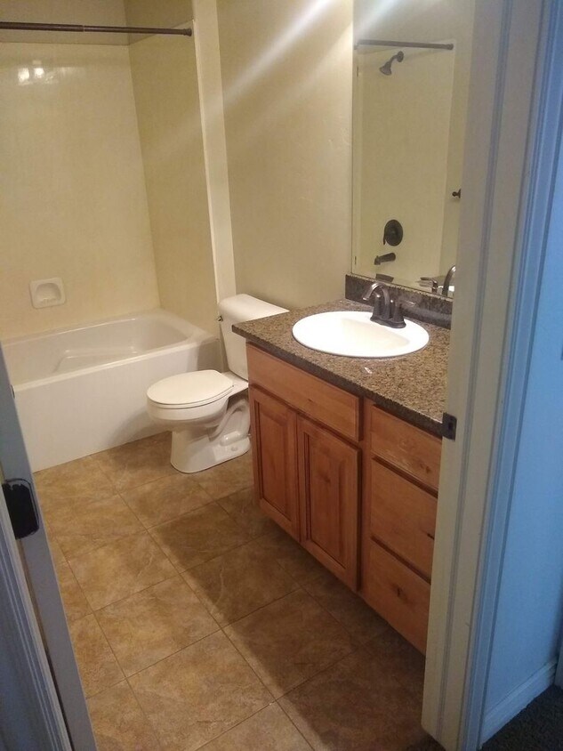 Building Photo - 75 S Willow Cir Loop