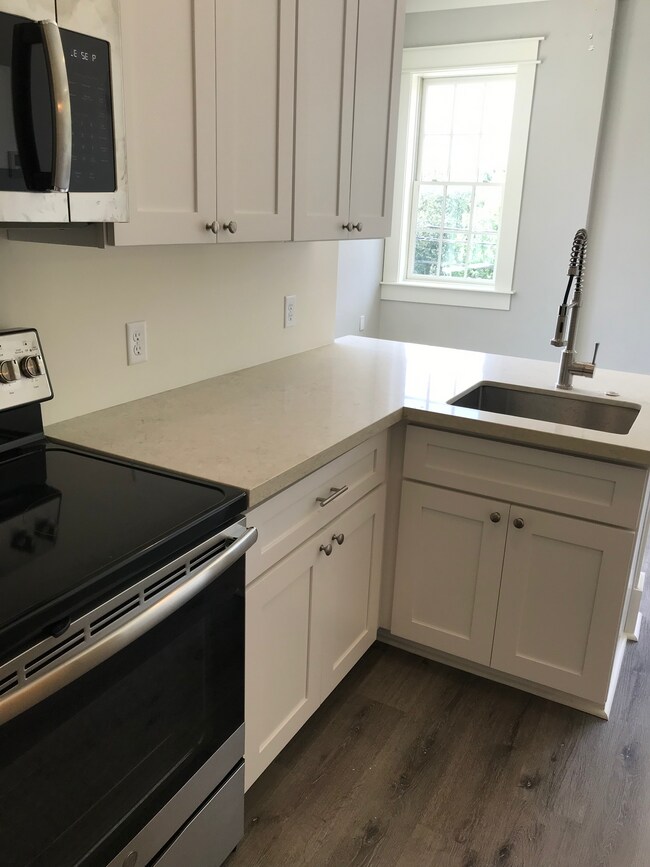 1615 Highland Rd Unit 205, Baton Rouge, LA 70802 Apartments in Baton