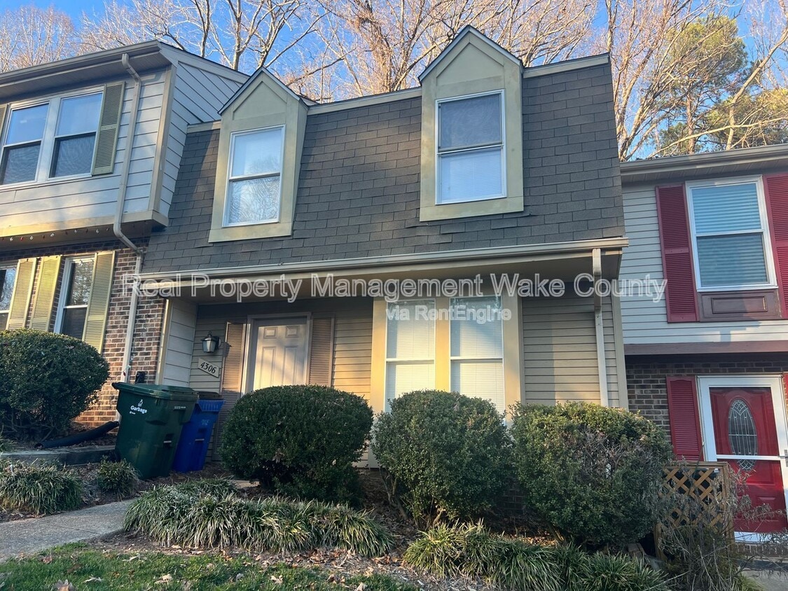 Foto principal - 4306 Halliwell Dr