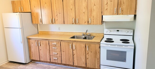 Building Photo - Lovely Unit for Renting