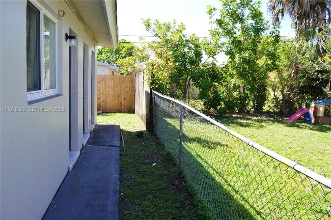 Foto del edificio - 701 SW 15th Ave