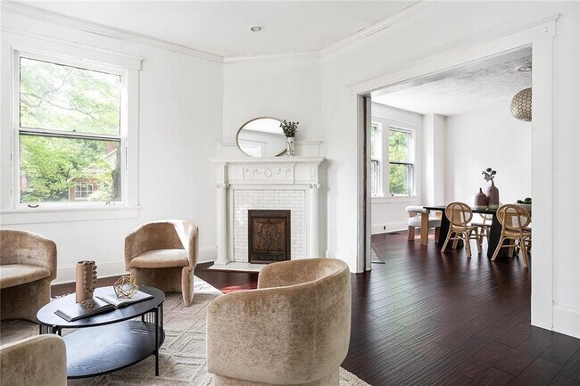Foto del edificio - 118 Waverly Way NE