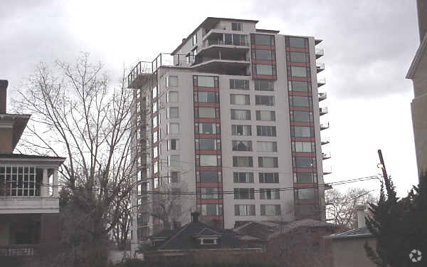 Building Photo - Park Tower Condos