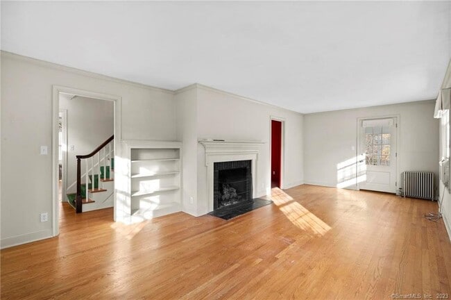 Foto del edificio - 87 Sylvan Rd