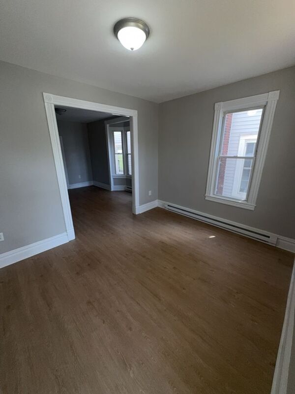 Foto del edificio - 327-329 S 10th St