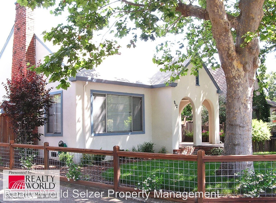 Foto principal - 912 W Clay St