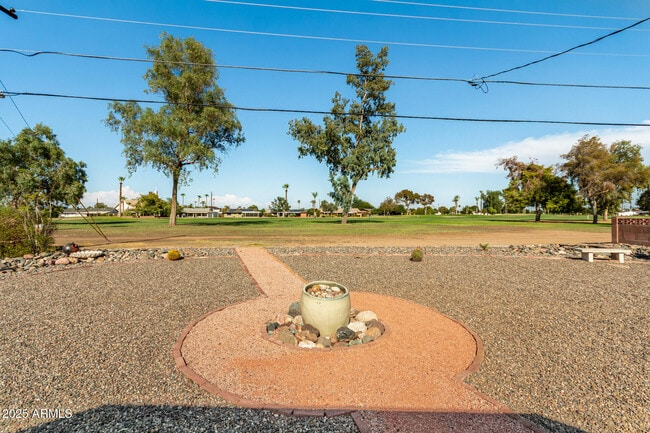 Building Photo - 10824 W Crosby Dr