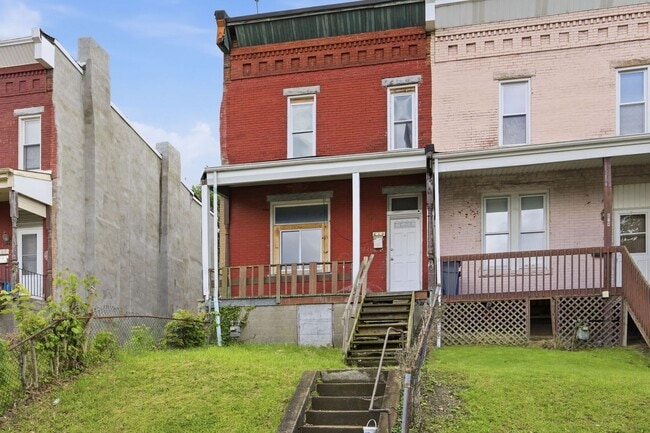 Building Photo - 616 Lillian St