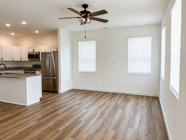 Foto del edificio - 4632 Freund St SW